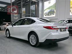 تۆیۆتا کامری